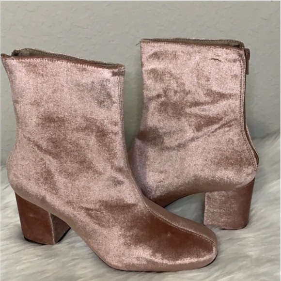 Free People Velvet Cecile Bootie Size 39 Rose Boots Pink Block Heel Velour New - Picture 4 of 10